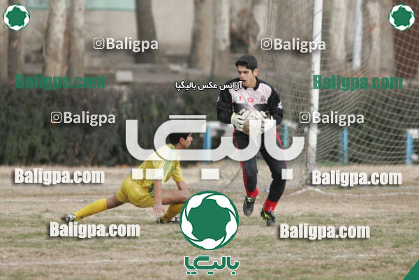 ۰ - ۰ نیروی زمینی