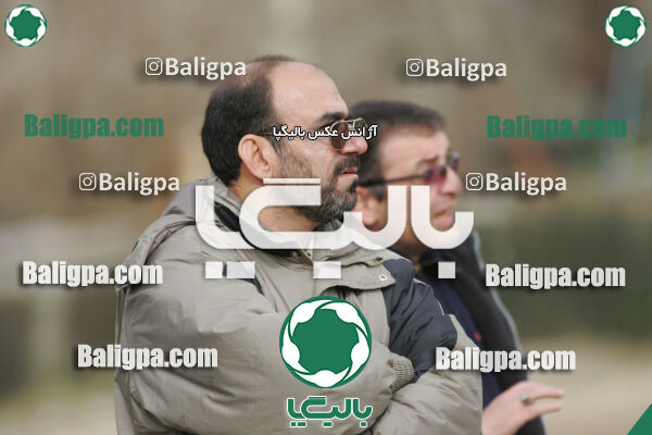 ۰ - ۰ نیروی زمینی