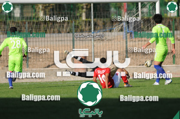 نفت تهران ۰ - ۰ سرخ پوشان