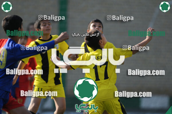 آریا - آینده سازان