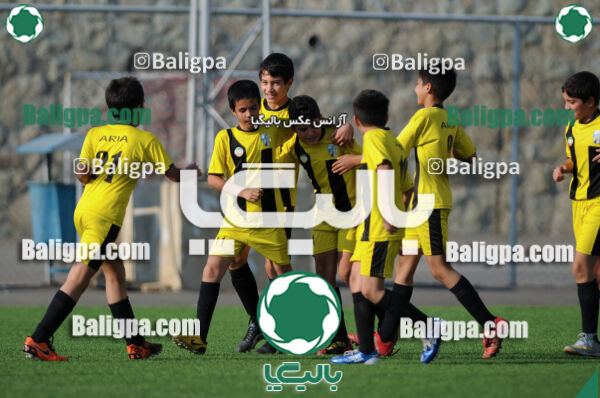 آریا - آینده سازان