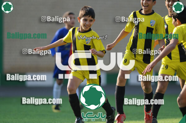 آریا - آینده سازان