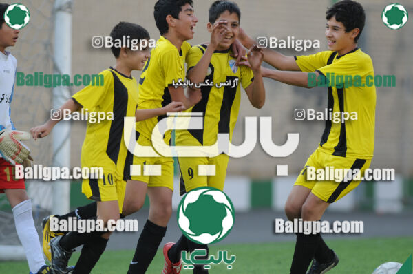 آریا - آینده سازان