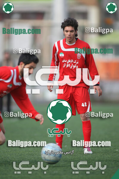 سرخ پوشان ۱ - ۱ پدیده نیک