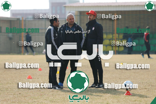 پیکان ۰ - ۲ آکادمی کیا