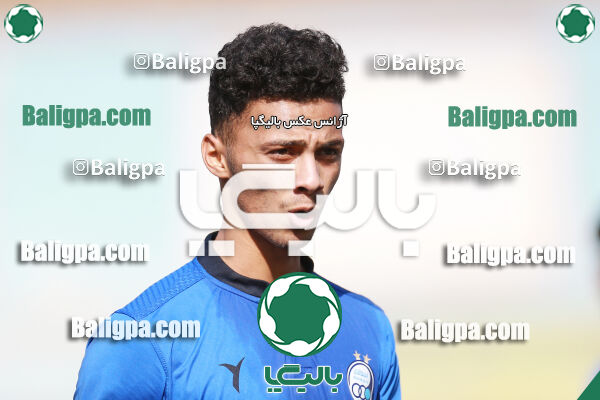 استقلال ۲ - ۰