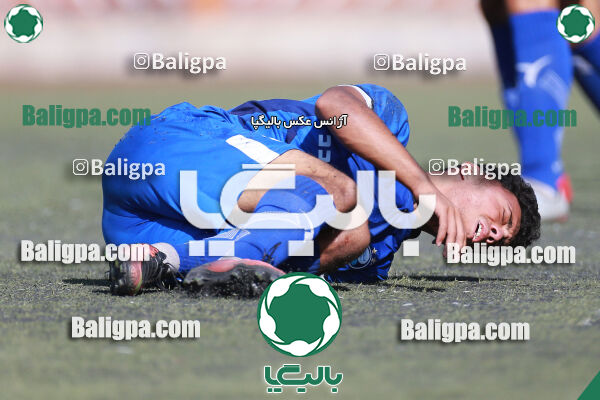 استقلال ۲ - ۰
