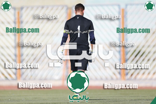 استقلال ۲ - ۰