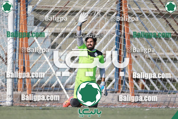 استقلال ۲ - ۰