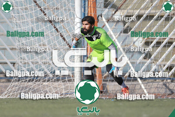 استقلال ۲ - ۰