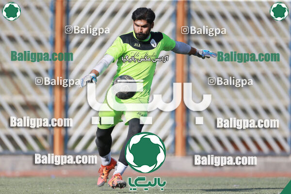 استقلال ۲ - ۰