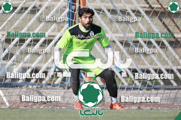 استقلال ۲ - ۰