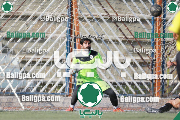 استقلال ۲ - ۰