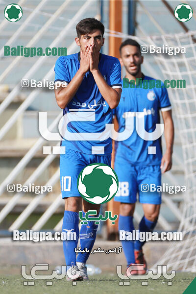 استقلال ۲ - ۰