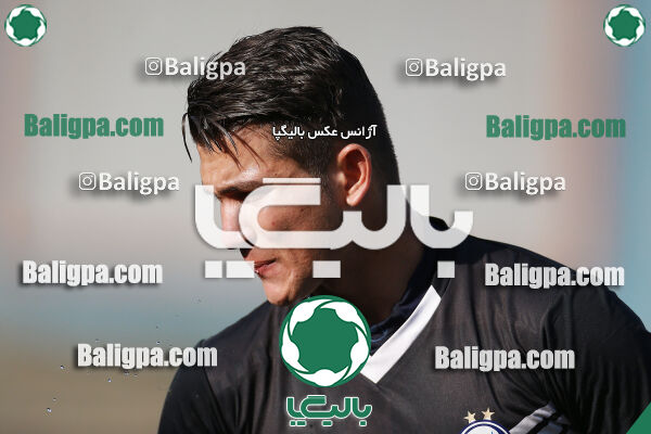 استقلال ۲ - ۰