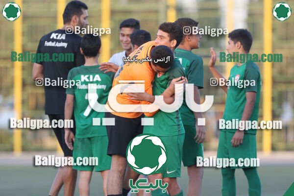 پیکان 0–3 کیا