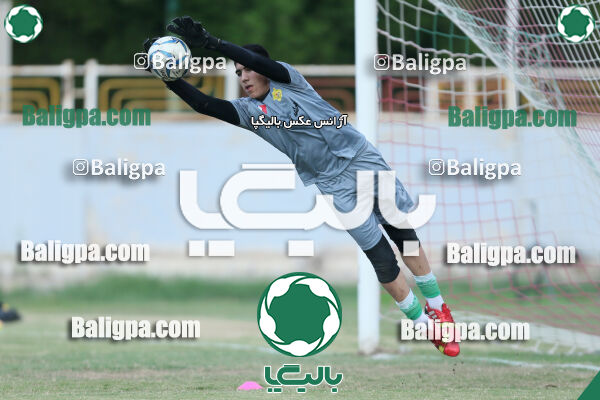 فولاد خوزستان ۴ - ۱