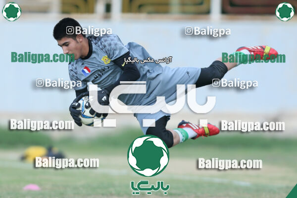 فولاد خوزستان ۴ - ۱