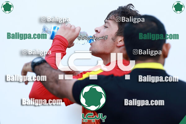 صنعت نفت آبادان ۰ - ۳ فولاد خوزستان