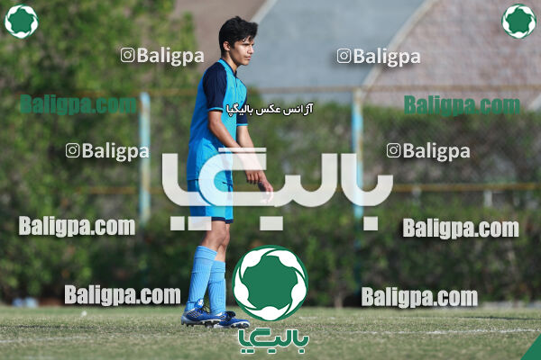 ۰ - ۲