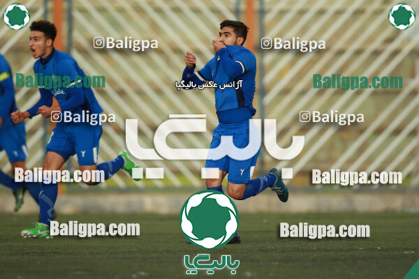 استقلال ۲ - ۴ مقاومت