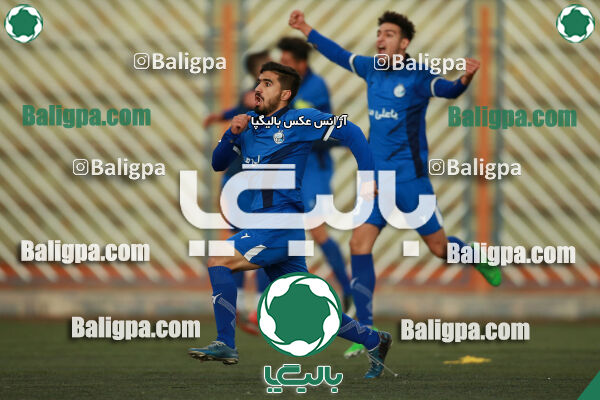 استقلال ۲ - ۴ مقاومت