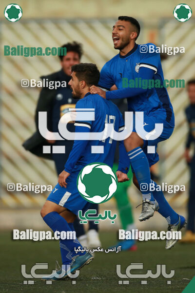 استقلال ۲ - ۴ مقاومت