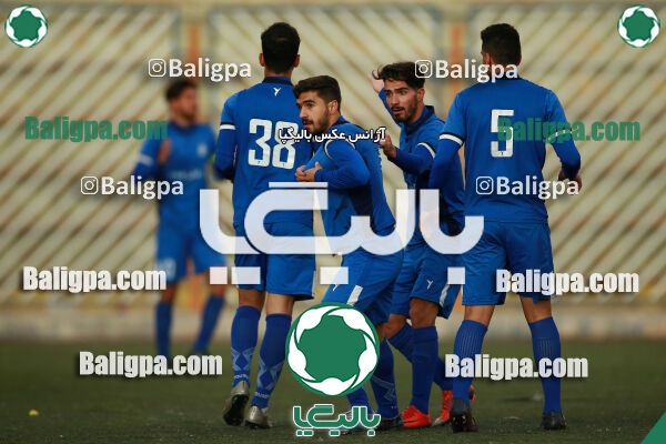استقلال ۲ - ۴ مقاومت