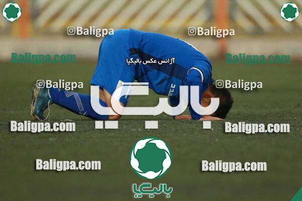 استقلال ۲ - ۴ مقاومت