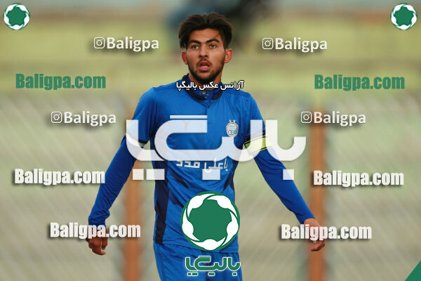 استقلال ۲ - ۴ مقاومت
