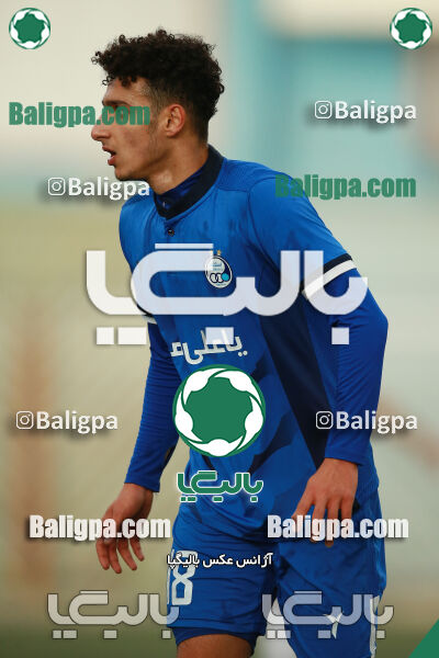 استقلال ۲ - ۴ مقاومت