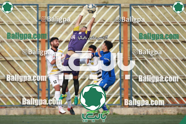 استقلال ۲ - ۴ مقاومت