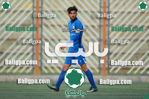 استقلال ۲ - ۴ مقاومت