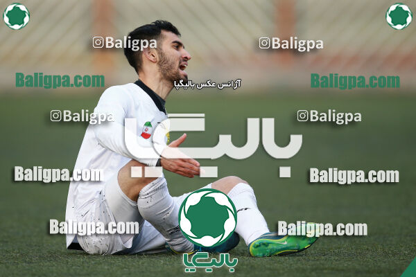 استقلال ۲ - ۴ مقاومت