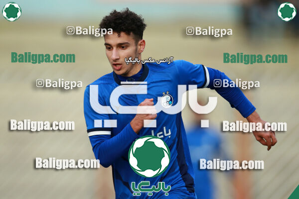 استقلال ۲ - ۴ مقاومت