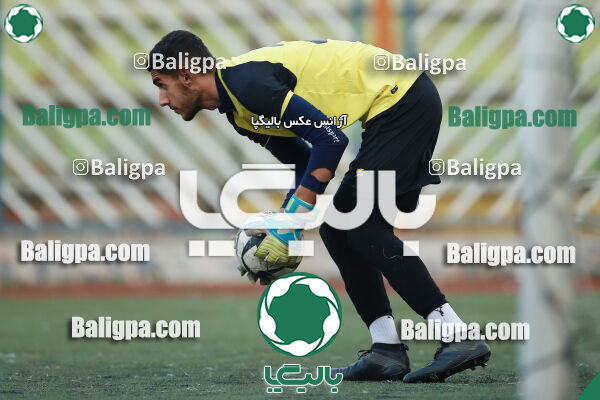 استقلال ۲ - ۴ مقاومت