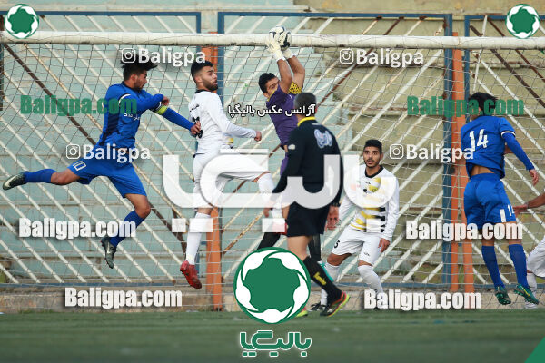 استقلال ۲ - ۴ مقاومت