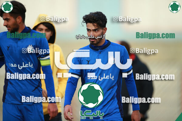 استقلال ۲ - ۴ مقاومت