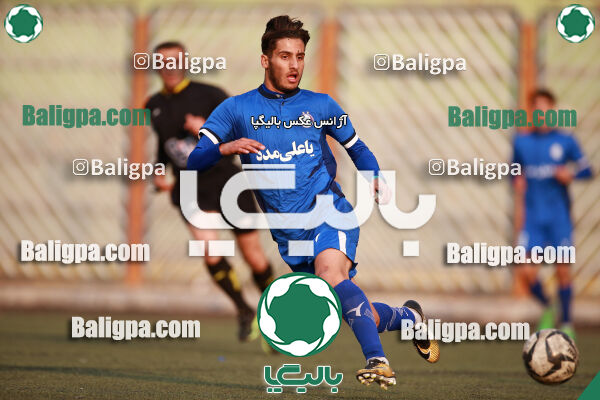 استقلال ۲ - ۴ مقاومت