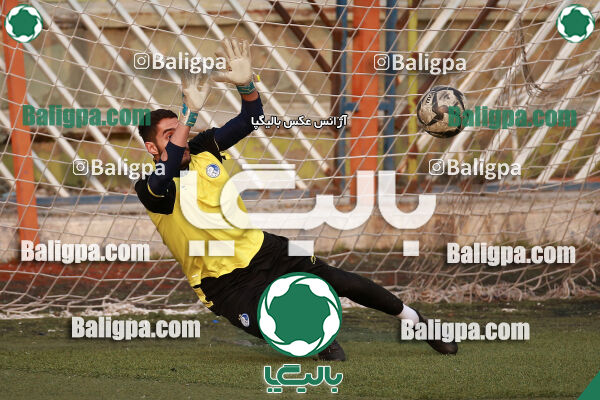 استقلال ۲ - ۴ مقاومت