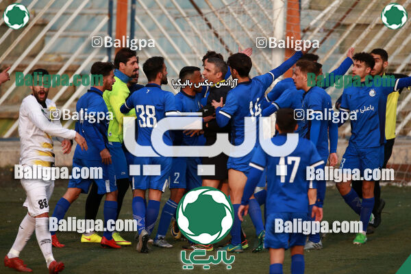 استقلال ۲ - ۴ مقاومت