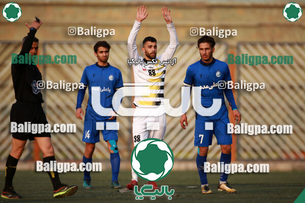 استقلال ۲ - ۴ مقاومت