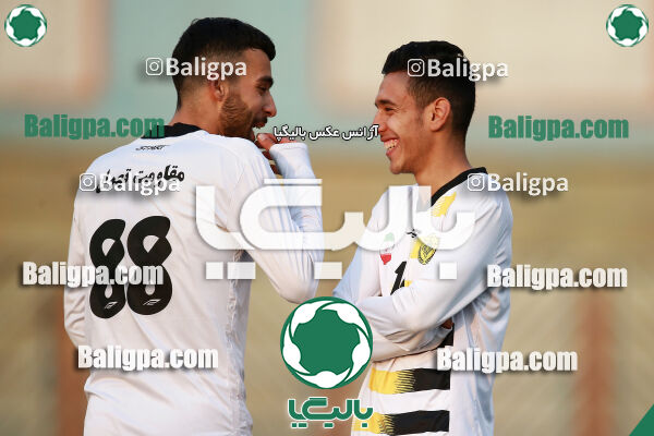 استقلال ۲ - ۴ مقاومت