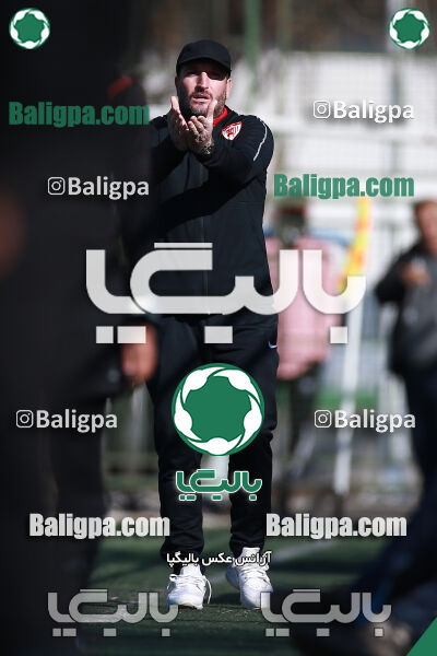۰ - ۲ آکادمی کیا