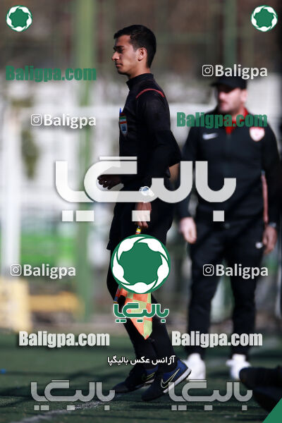 ۰ - ۲ آکادمی کیا