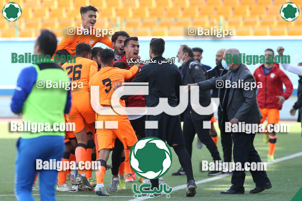 استقلال 0–2 بادران
