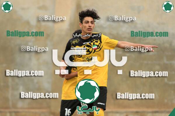سپاهان اصفهان ۳ - ۰ نساجی مازندران