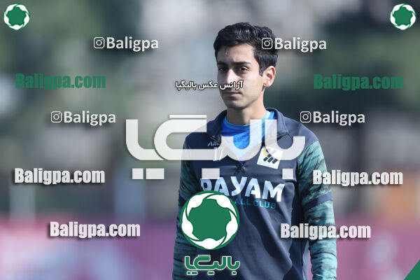 پرسپولیس ۲ - ۰