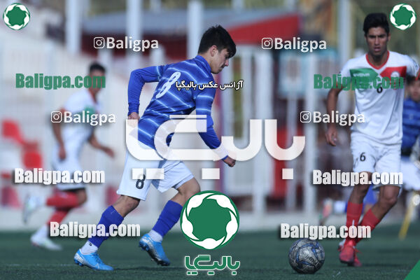 ۲ - ۳ استقلال