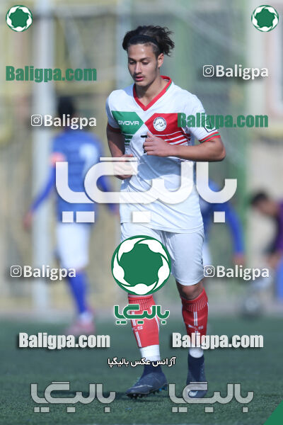 ۲ - ۳ استقلال